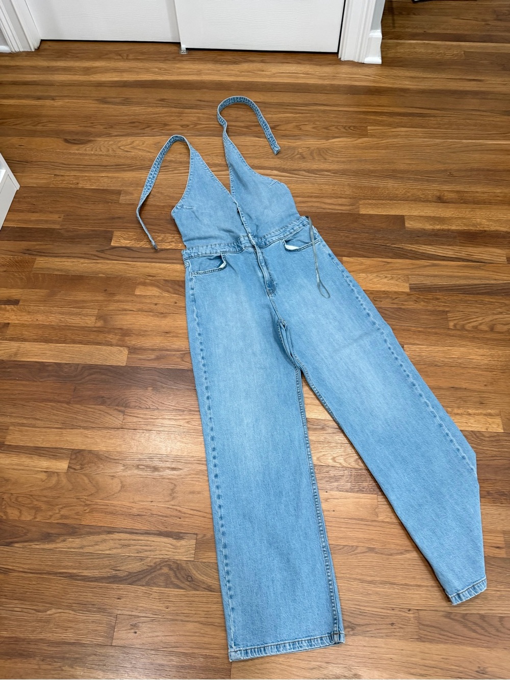 Zara Light Blue Denim Overalls with V-Neck Bib